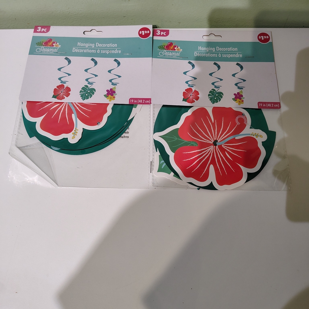 NWT Hawaiian Luau Birthday Party Graduation Party Themed Decorations Dangles